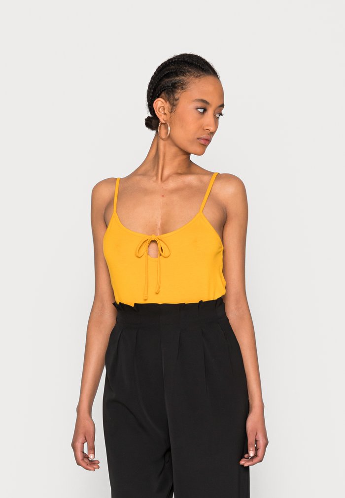 Hauts Anna Field Jaune Foncé Femme | AKI-2634589